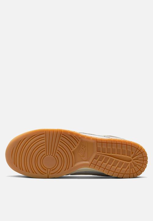 Nike - Nike Dunk Low Retro SE