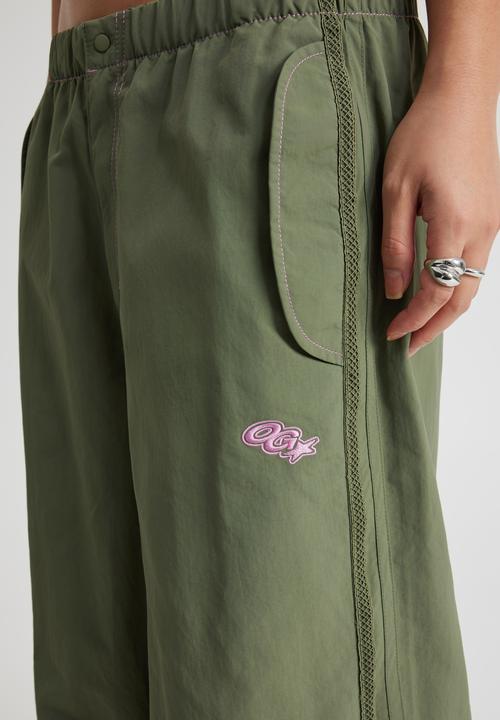 Factorie - Open Gallery Jumbo Pull On Pant - Fatigue Green
