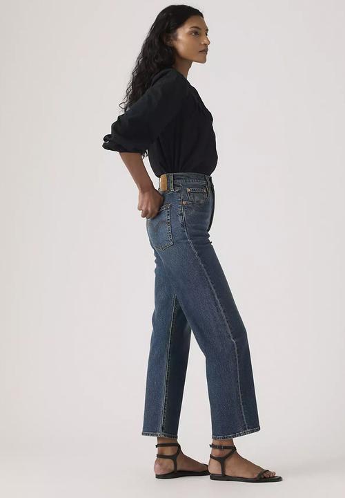 Levi’s® - Ribcage straight ankle - analyze this