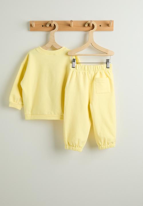 Cotton On - Bundle Riley Sweater & Trackpant - Baby Yellow/Silly Goose
