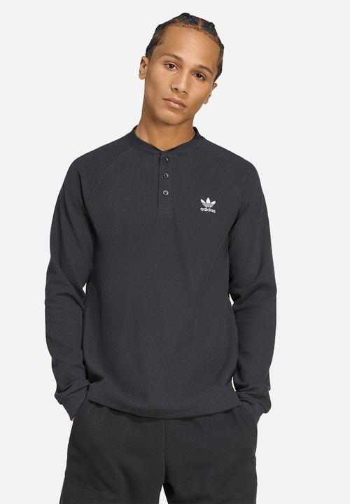 ESSENTIALS Long Sleeve Tee - Black