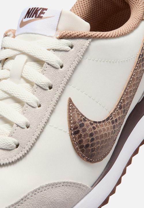 Nike - Nike Pacific Premium