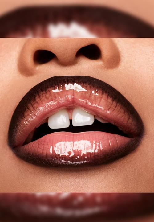 Fenty Beauty - Trace'd Out Longwear Waterproof Pencil Lip Liner - Coal Blooded