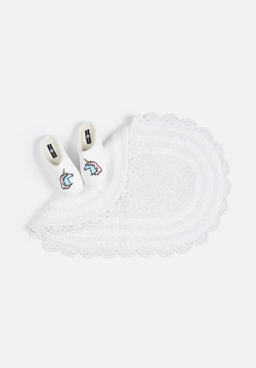 Sixth Floor - Crochet bathmat