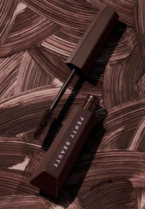 Fenty Beauty - Hella Thicc Volumizing Mascara - Let'z Be Blunt