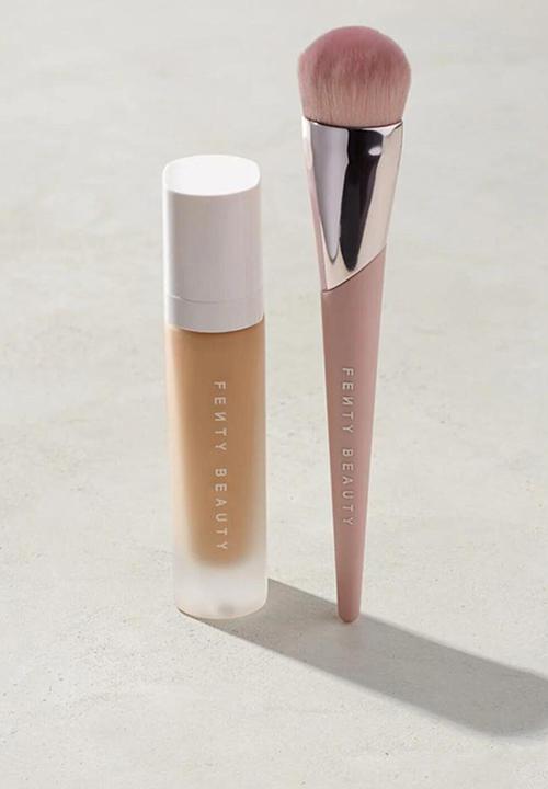Fenty Beauty - Face Shaping Brush - 125