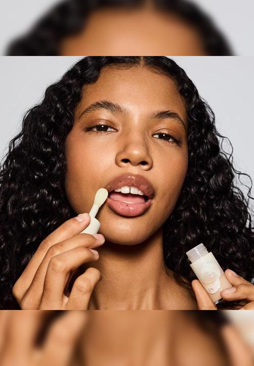 Fenty Beauty - Treatz Hydrating + Strengthening Lip Oil - Coconut