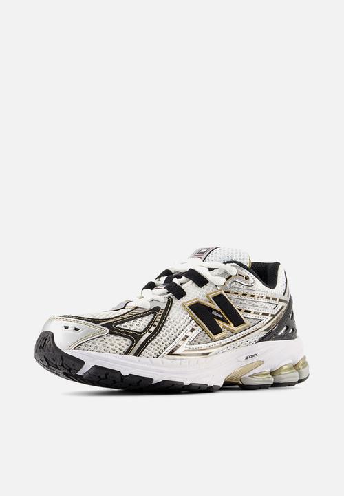 New Balance  - Grade school 1906 - silver metallic with gold metallic