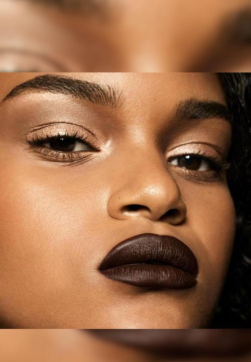 Fenty Beauty - Stunna Lip Paint Longwear Lip Colour - Unlawful