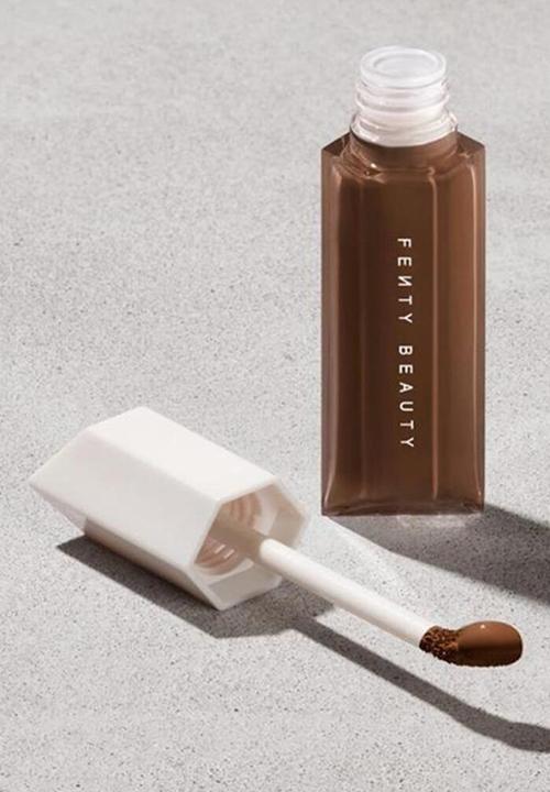 Fenty Beauty - We're Even Hydrating Longwear Concealer - 485C Deep
