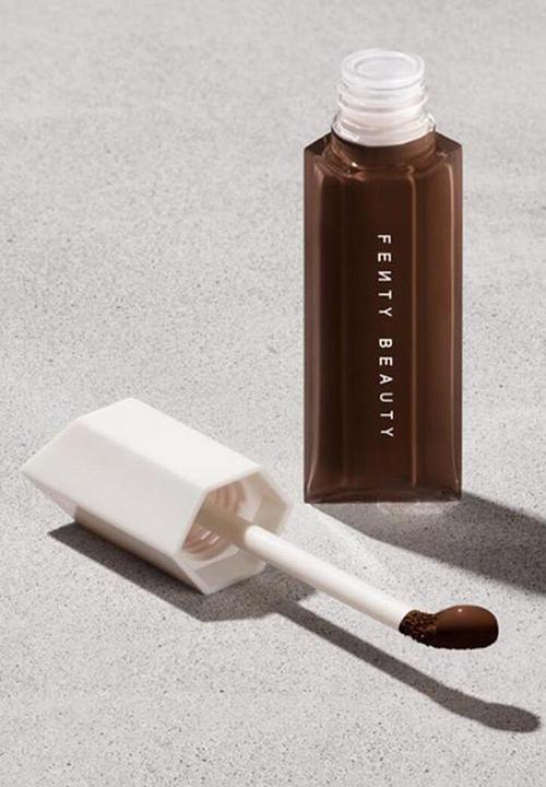Fenty Beauty - We're Even Hydrating Longwear Concealer - 495C Deep