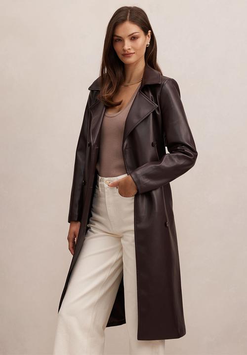 Forever New - Sabina pu trench coat in deep berry