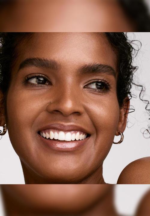 Fenty Beauty - Soft'Lit Naturally Luminous Foundation - 390
