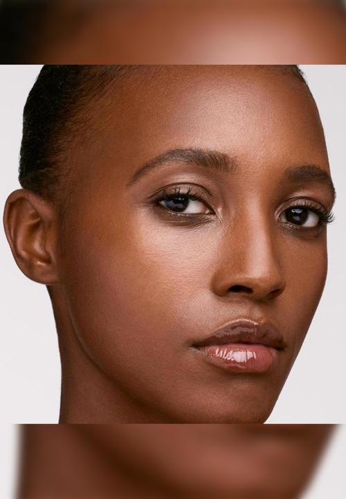 Fenty Beauty - Soft'Lit Naturally Luminous Foundation - 400