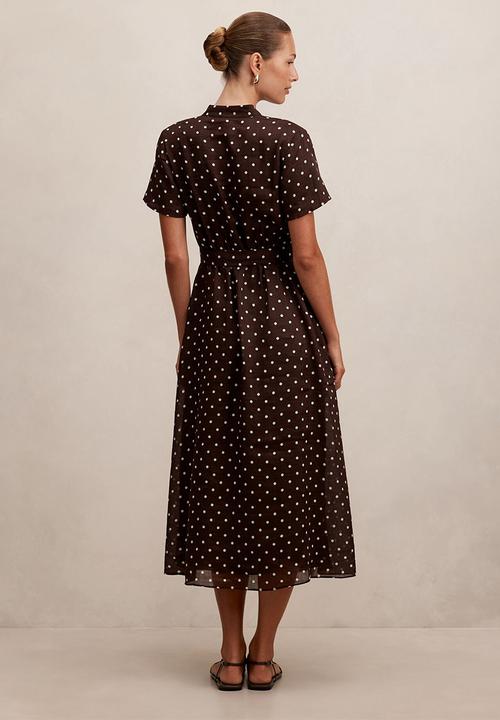 Forever New - Therese short sleeve midi dress in choc kinsey spot