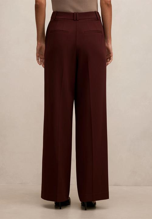 Forever New - Pia wide leg suit pants in aubergine suit