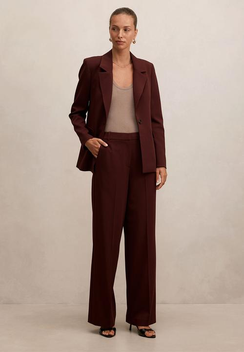 Forever New - Pia wide leg suit pants in aubergine suit