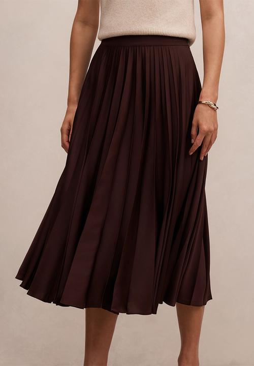 Forever New - Danielle pleated midi skirt in chocolate