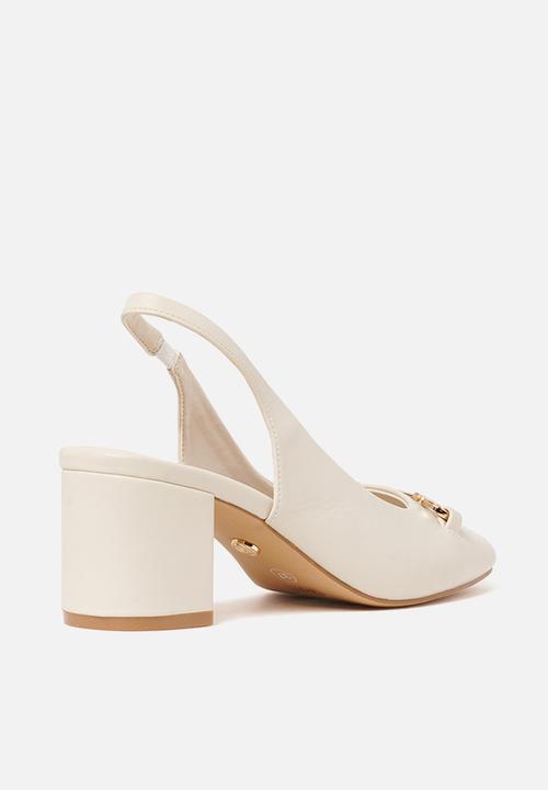 Forever New - Valeria bit trim slingback block heel in nude