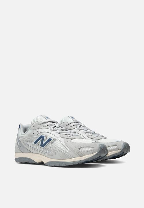 New Balance  - 204L