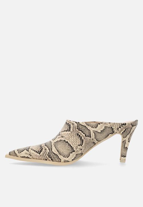 Raid London - Eldi closed toe stiletto heel mule - snake 