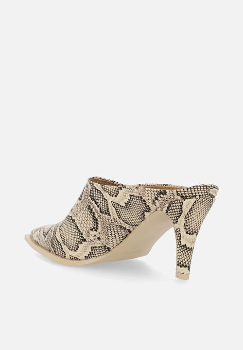Raid London - Eldi closed toe stiletto heel mule - snake 