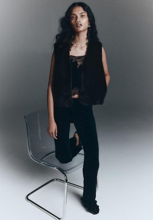 H&M - Fluffy gilet - black