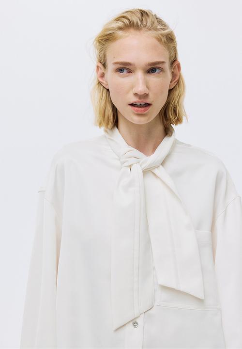 H&M - Bow-collar blouse - white