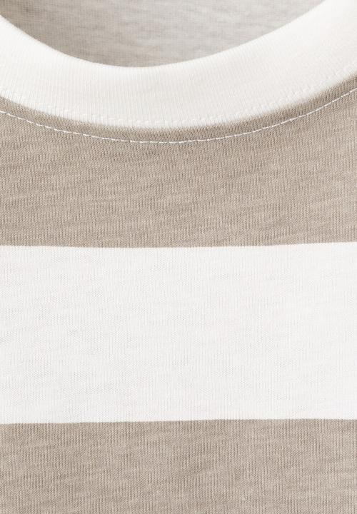 MANGO - T-shirt Eget -medium brown