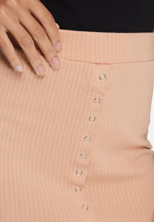 Missguided - Ribbed popper through maxi skirt