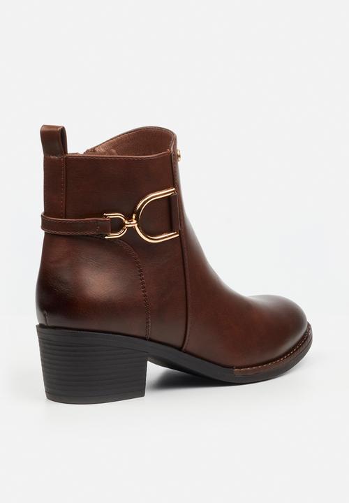 Miss Black - Brook 1 gold buckle ankle boot - chocolate