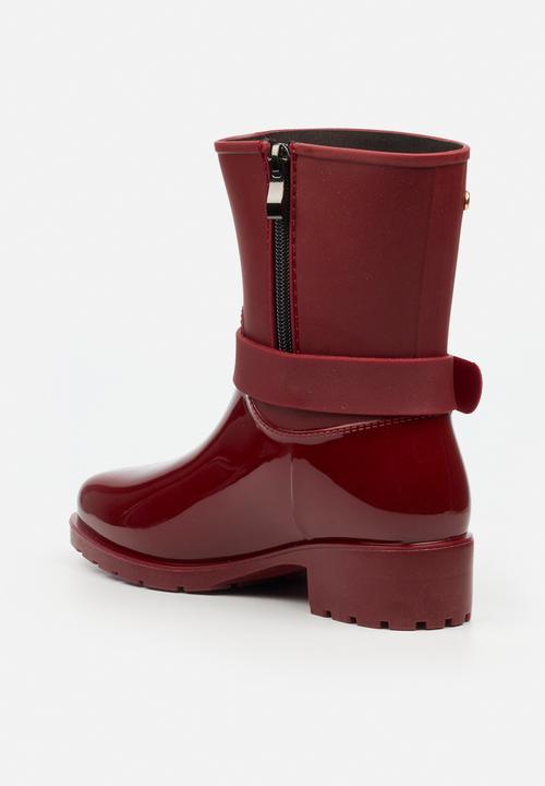 Viabeach - Cloudy 2 gold buckle rain ankle boot - red