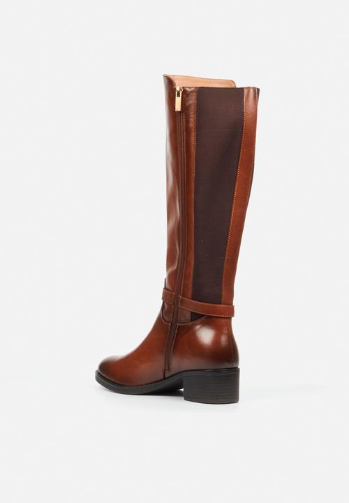 Miss Black - Earth 1 gold buckle stretch rider boot - tan