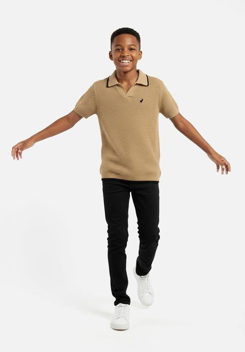 POLO - Boys Sipho Knitted Ss Golfer - Camel