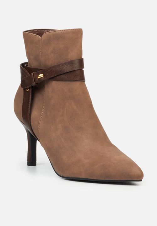 Butterfly Feet - Lively 18 boot - chocolate