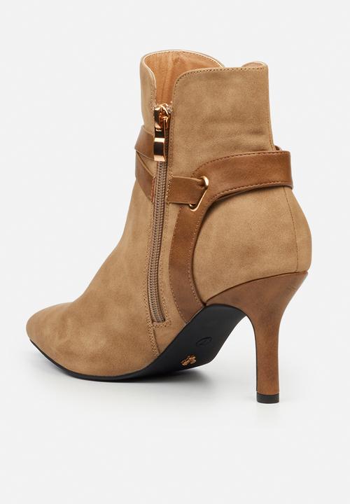 Butterfly Feet - Lively 18 boot - taupe
