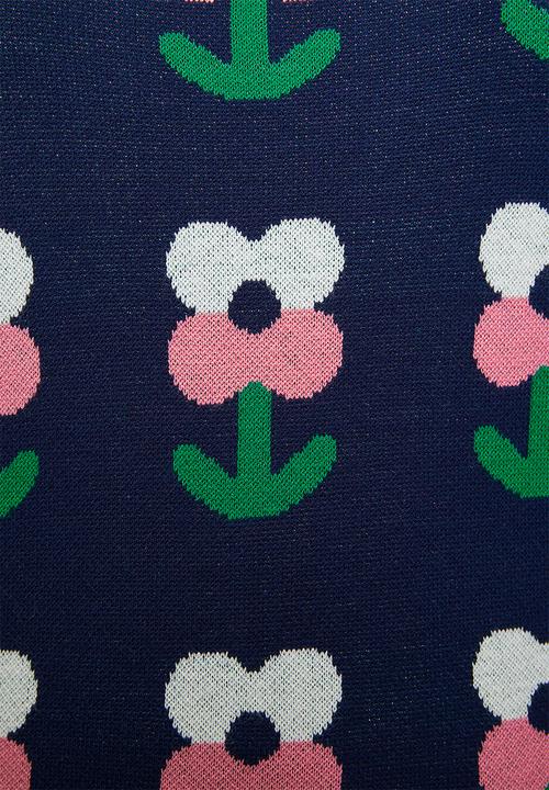 Me&B - Plus Knitwear Top in Tulip Novelty - Multi