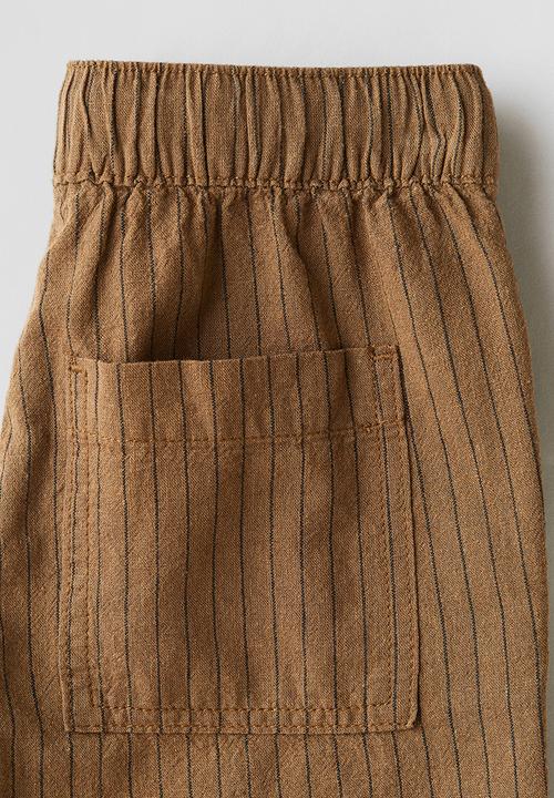 H&M - Linen-blend shorts - light brown/pinstriped 