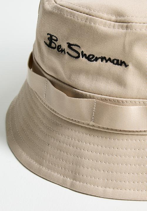 Ben Sherman - Bear Embossed Bucket Hat - Cornstalk