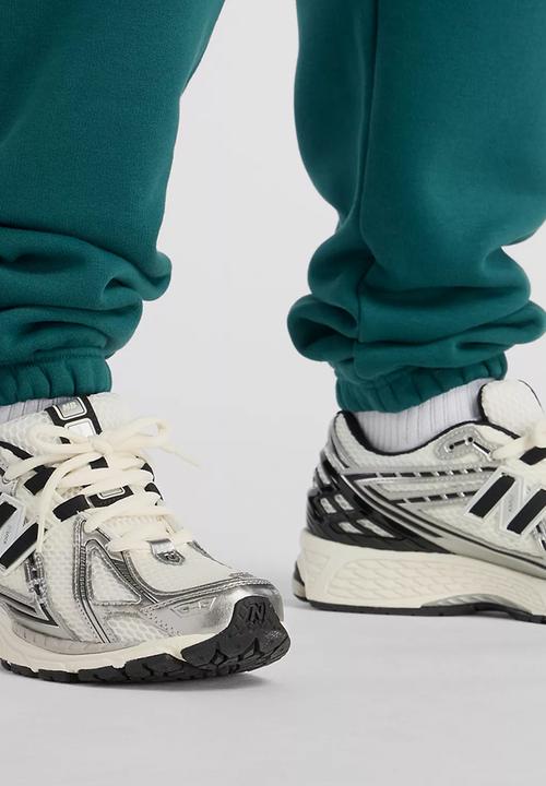 New Balance  - New Balance Brushed Fleece Jogger - Green