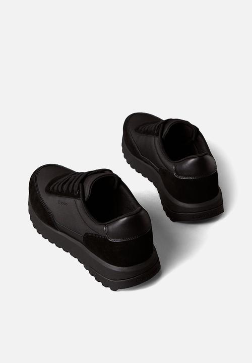Calvin Klein - Low Top Lace Up - Triple Black