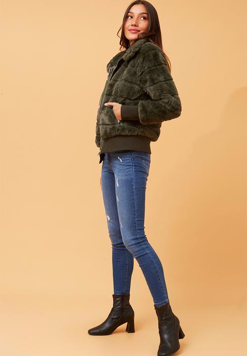 Izabel London - L/S Faux Fur Zip Through Jacket - Olive