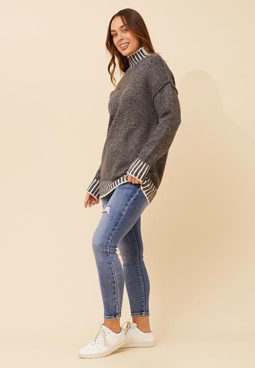 Izabel London - L/S Longer Length High Neck Melange Sweater - Charcoal