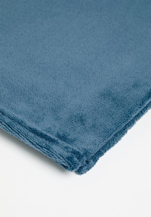 Sixth Floor - Fleece Throw - Blue