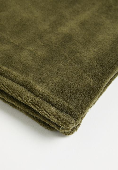 Sixth Floor - Fleece Throw - Olive