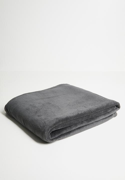 Sixth Floor - Fleece Throw - Charcoal
