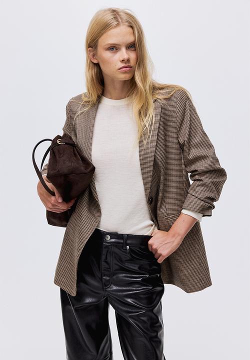 H&M - Gathered-sleeve blazer - brown/dogtooth pattern