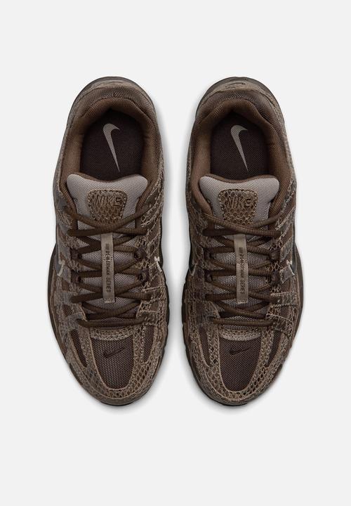 Nike - NIKE P-6000 SE
