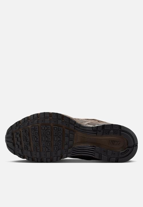 Nike - NIKE P-6000 SE