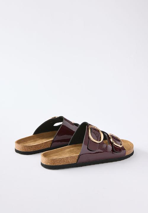 Cotton On - Rex double buckle slide - burgundy/molten/gold